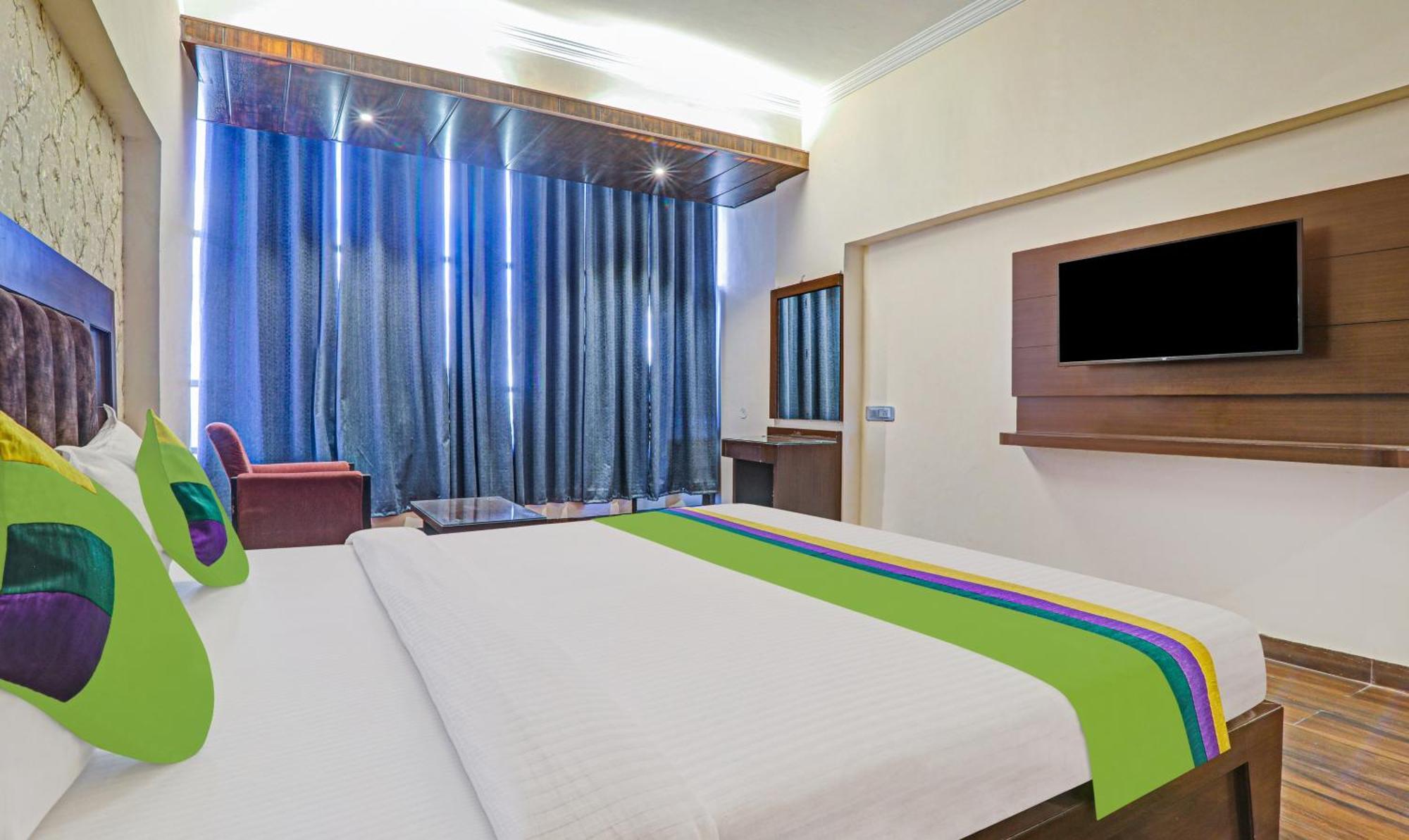 Hotel The Golden Bird Agra  Esterno foto